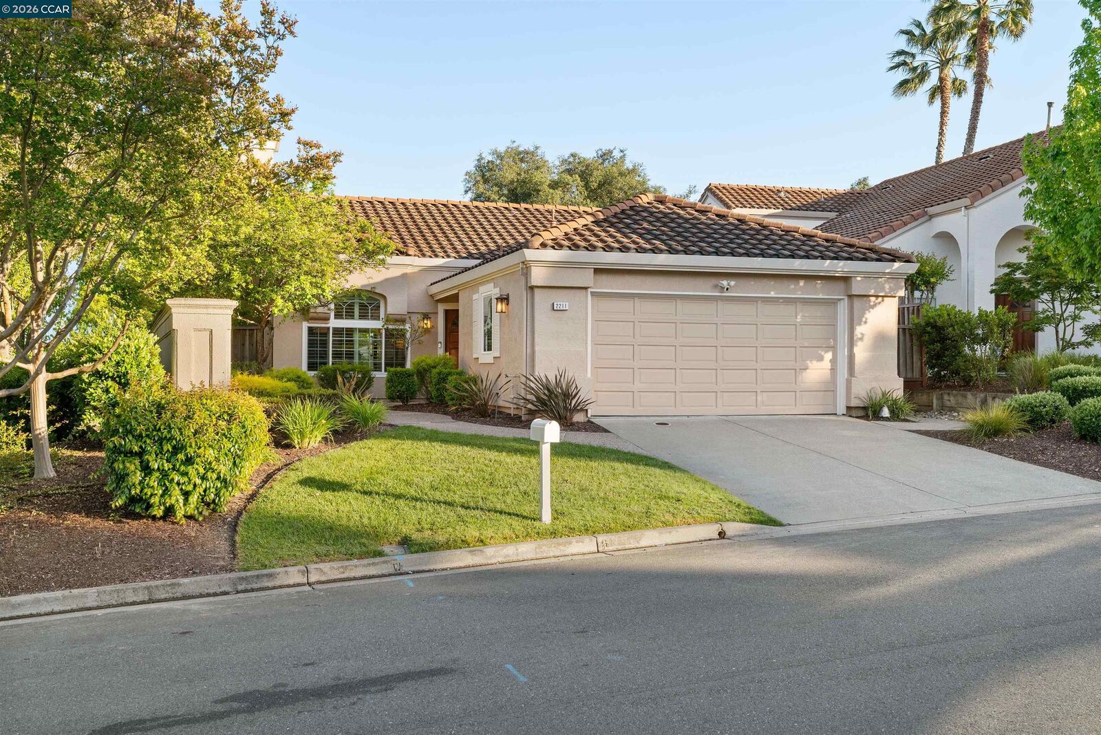 Property Photo:  2211 Goldenrod Ln  CA 94582 