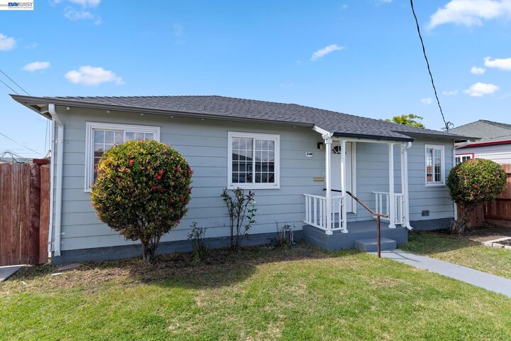Property Photo:  246 Tunis Rd  CA 94603 