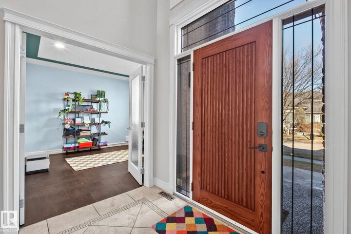 Property Photo:  918 Hollingsworth Bend NW  AB T6R 3L3 