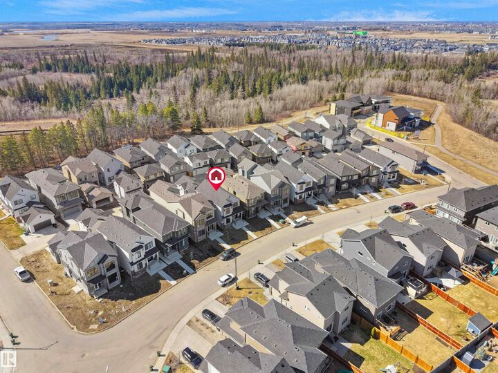 Property Photo: 6722 Crawford Way SW AB T6W 4L8