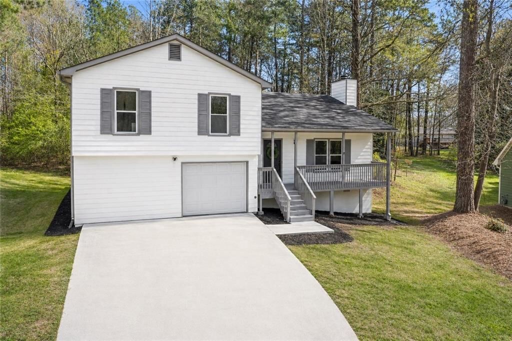 Property Photo:  360 Whisper Way  GA 30019 