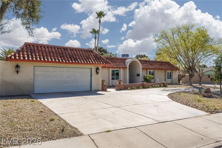 Property Photo:  4201 Greenhill Drive  NV 89121 