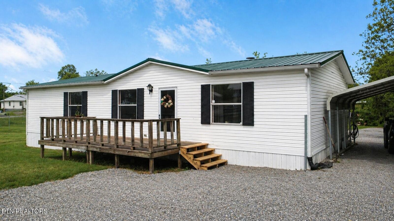 Property Photo: 115 Queener St TN 37757