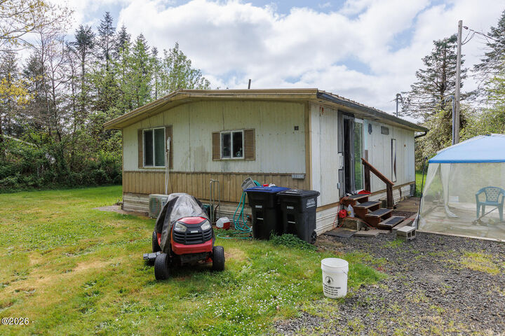 Property Photo:  1529 Moonshine Park Road  OR 97357 