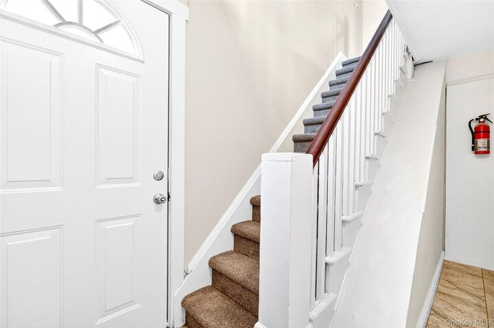 Property Photo:  98 S Main Street 98  NY 10956 