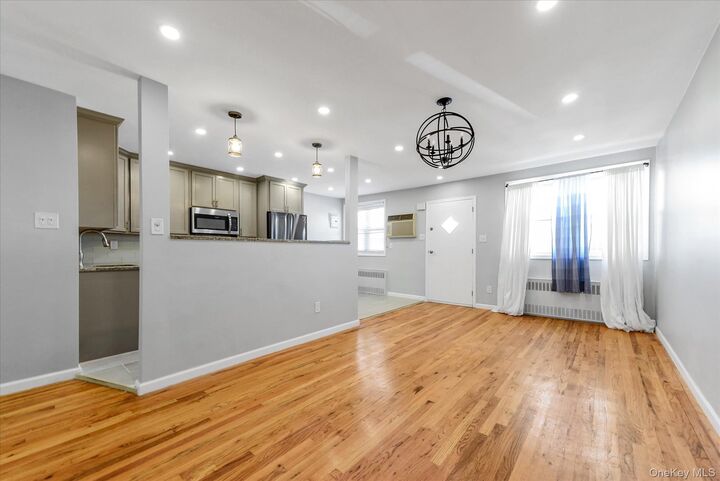 Property Photo:  638 E 84th Street 2  NY 11236 
