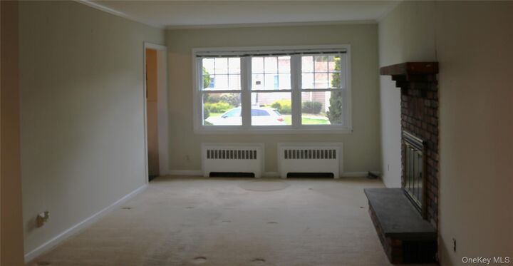 Property Photo:  8 Garden Place  NY 11566 