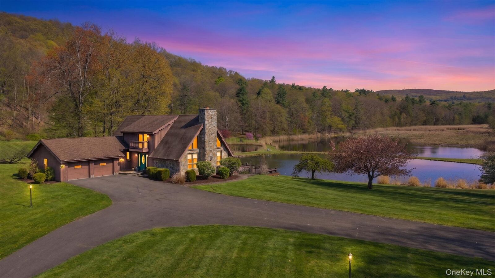 Property Photo:  81 Union Center Road  NY 12487 