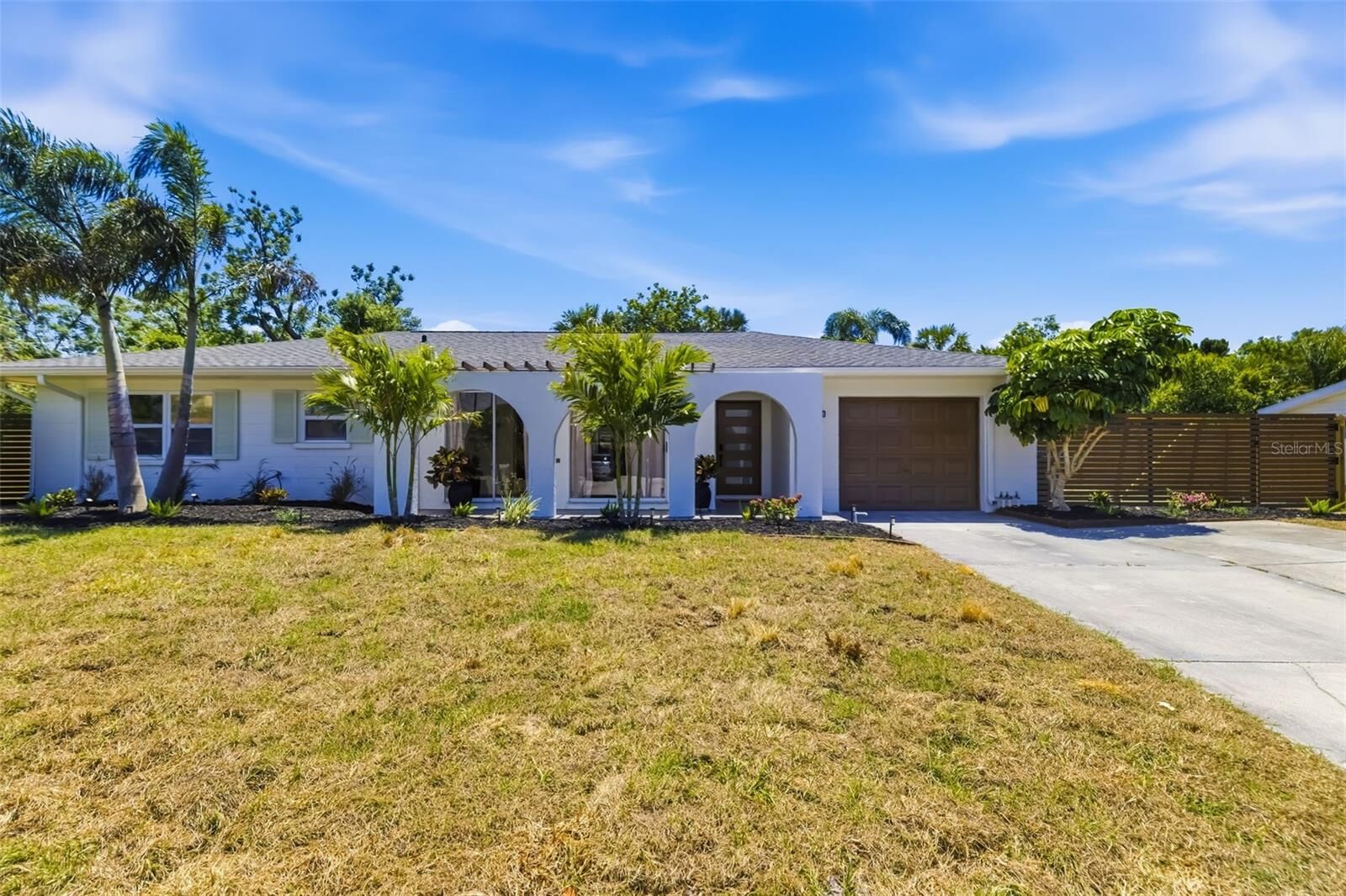 Property Photo:  2436 Goldenrod Street  FL 34239 