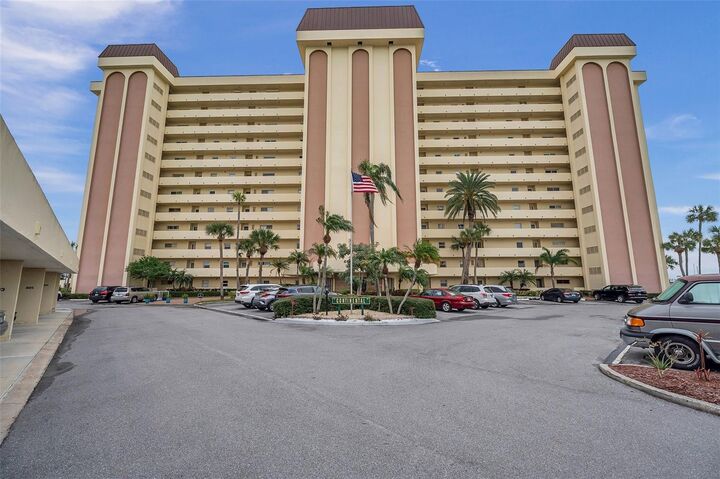 Property Photo:  4775 Cove Cir Circle N 104  FL 33708 