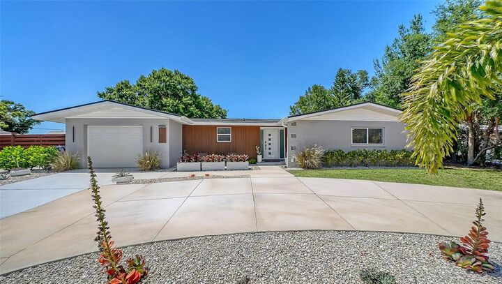 Property Photo:  2614 Croton Avenue  FL 34239 