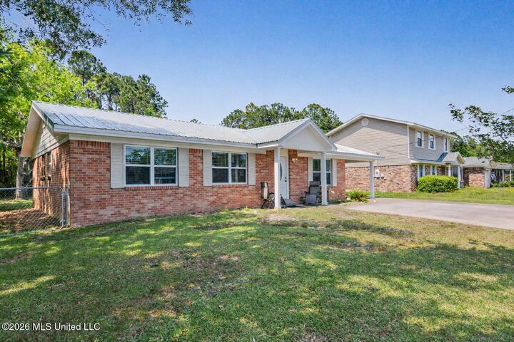 Property Photo:  203 Lynn Circle  MS 39571 