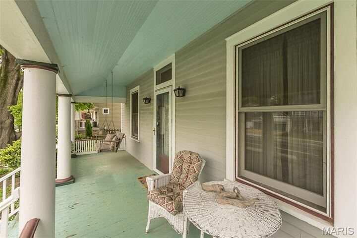 Property Photo:  326 W Essex Avenue  MO 63122 