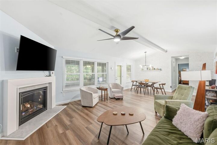 Property Photo:  48 Rue De Paix 39  MO 63367 