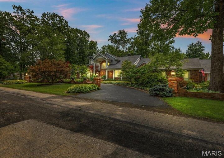 Property Photo:  556 Oak Terrace Drive  MO 63640 