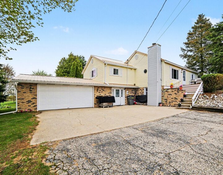 Property Photo:  2330 W Tyler Road  MI 49420 