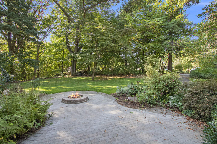 Property Photo:  2837 Washington Avenue  MI 49085 