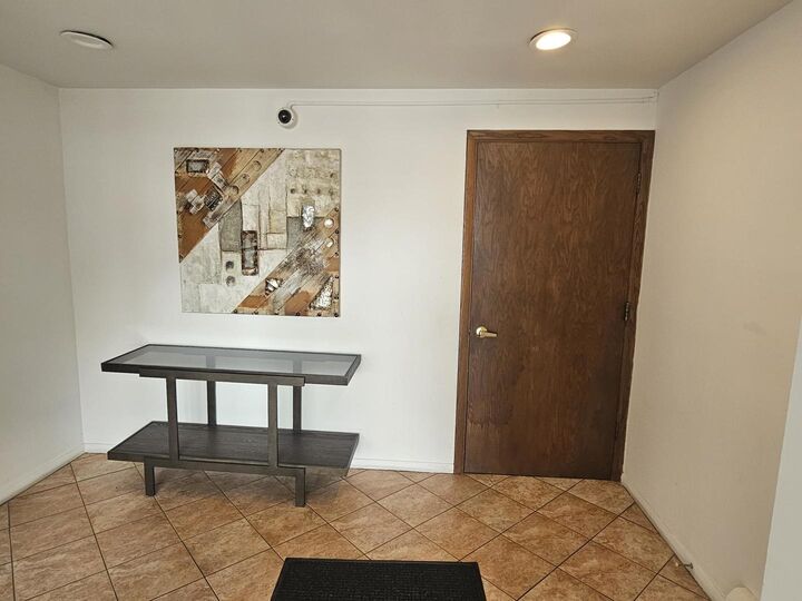 Property Photo:  5511 N Chester Avenue 26  IL 60656 
