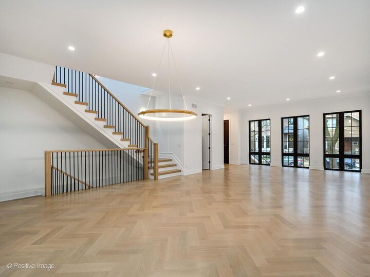 Property Photo:  3714 N Claremont Avenue  IL 60618 