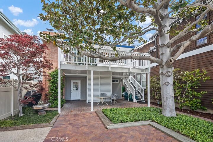 Property Photo:  122 Opal Avenue 2  CA 92662 