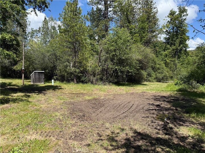 Property Photo:  2 Road 601  CA 93601 