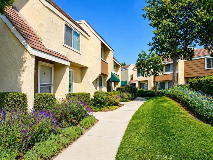 Property Photo:  25 Brookfield  CA 92604 