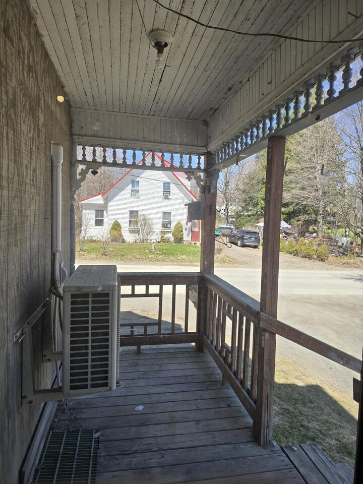 Property Photo:  10 Cherry Street  ME 04426 