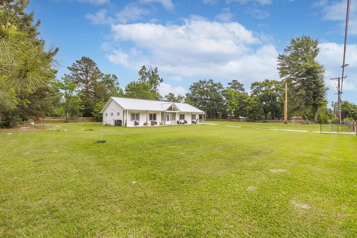 Property Photo:  121 J2s2 Lane Pvt  TX 75904 