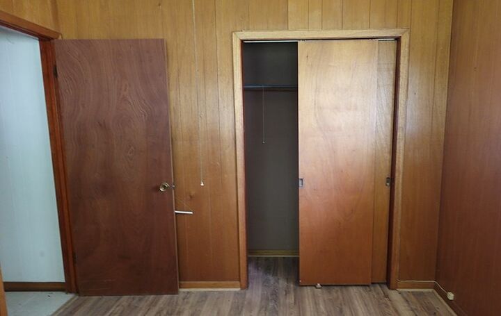 Property Photo:  206 E Second St  TX 75939 