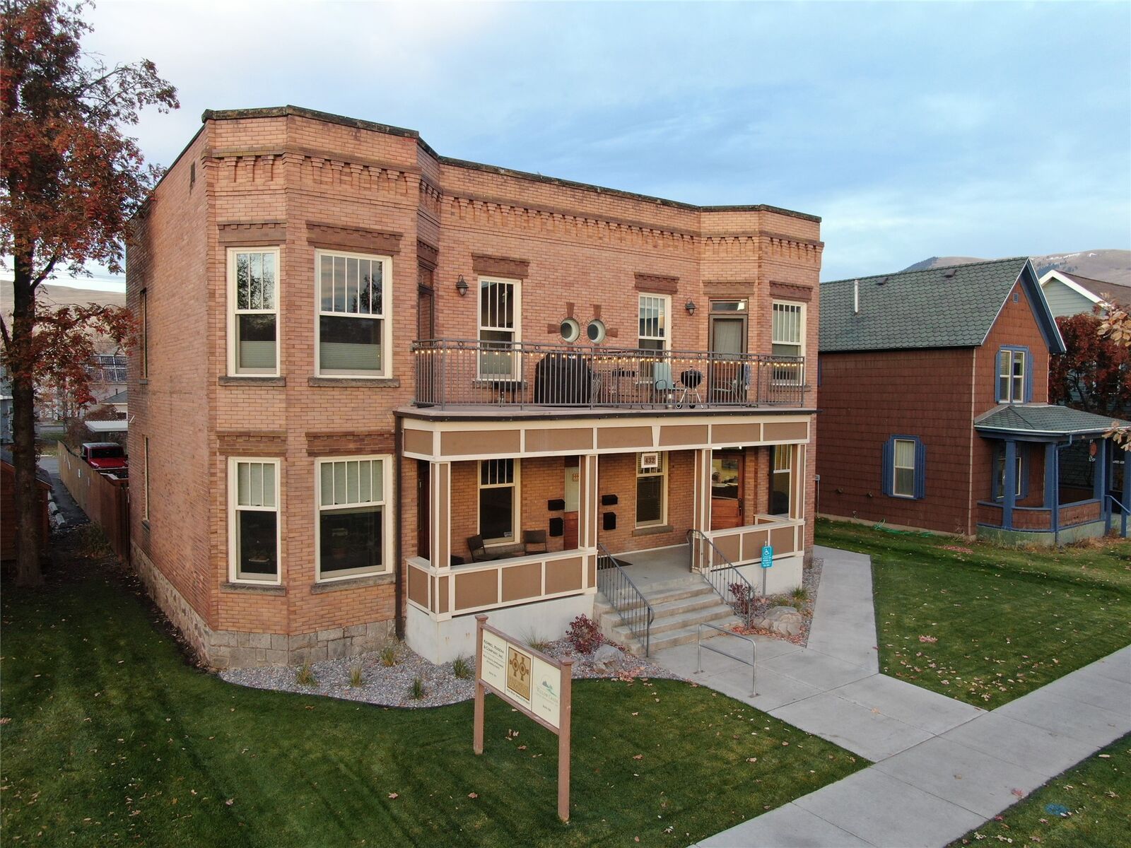 Property Photo:  432 W Spruce Street 202  MT 59802 