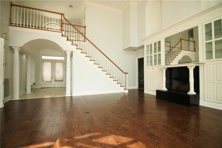 Property Photo: 120 Oak Manor Lane LA 70087