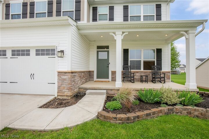 Property Photo:  2735 Forestview Street NE  OH 44721 