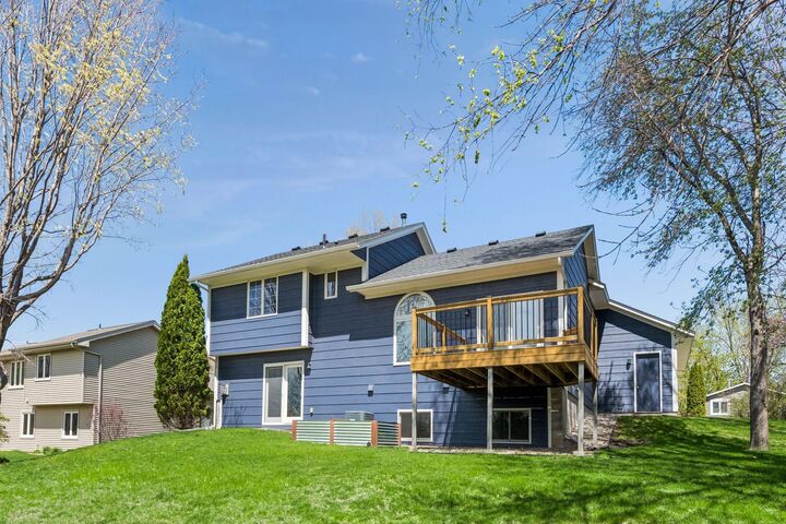 Property Photo:  667 Liberty Heights Drive  MN 55318 