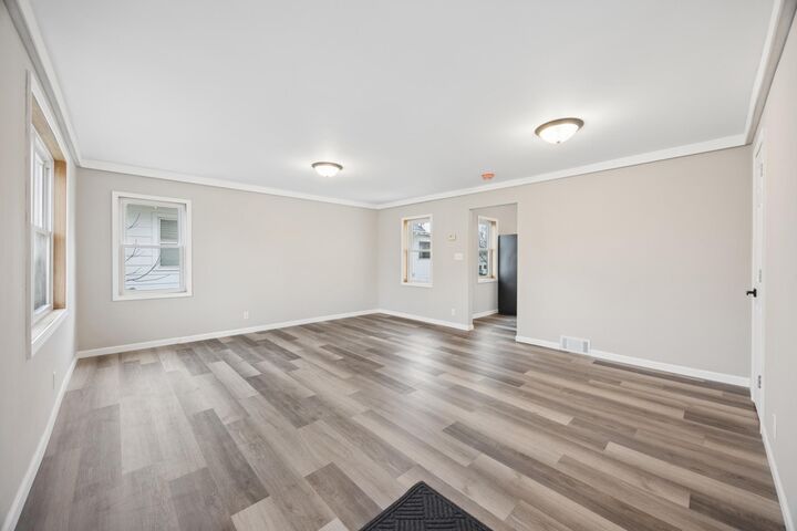 Property Photo:  615 Getty Street S  MN 56378 