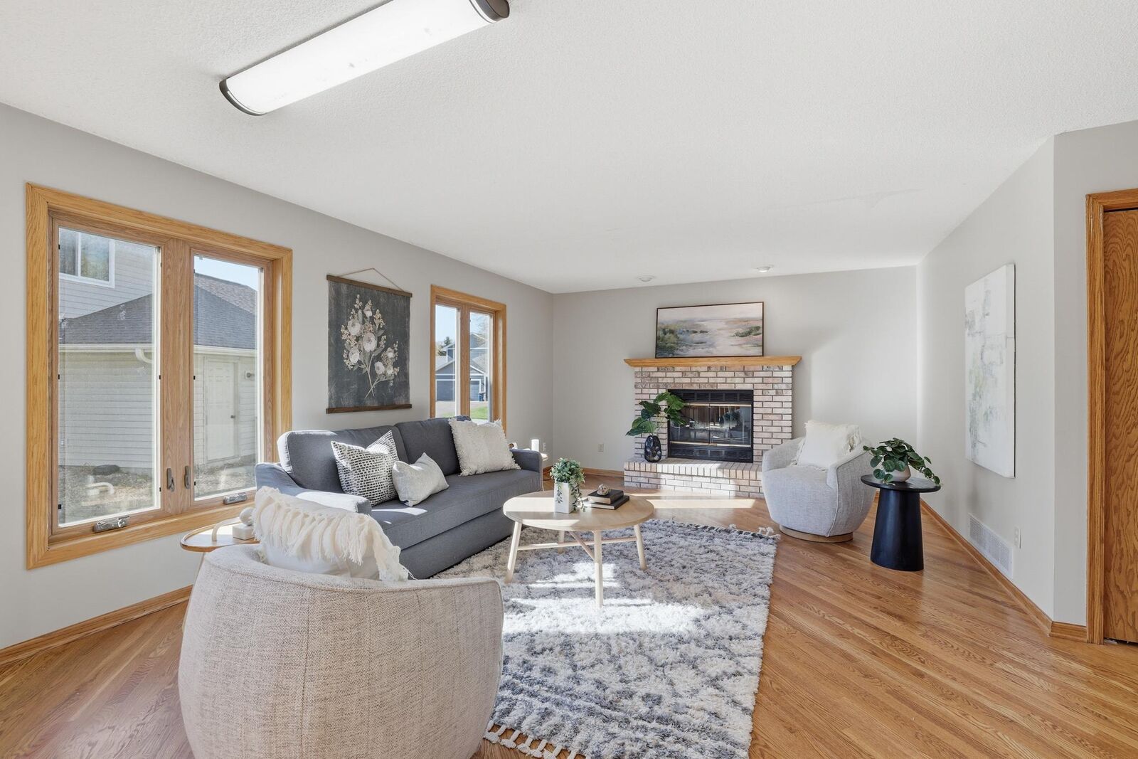 Property Photo:  3880 Minnesota Lane N  MN 55446 