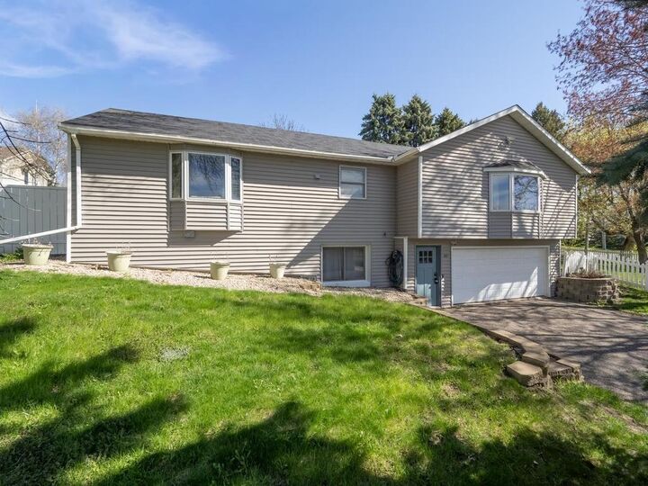 Property Photo:  401 Main Street N  MN 55376 