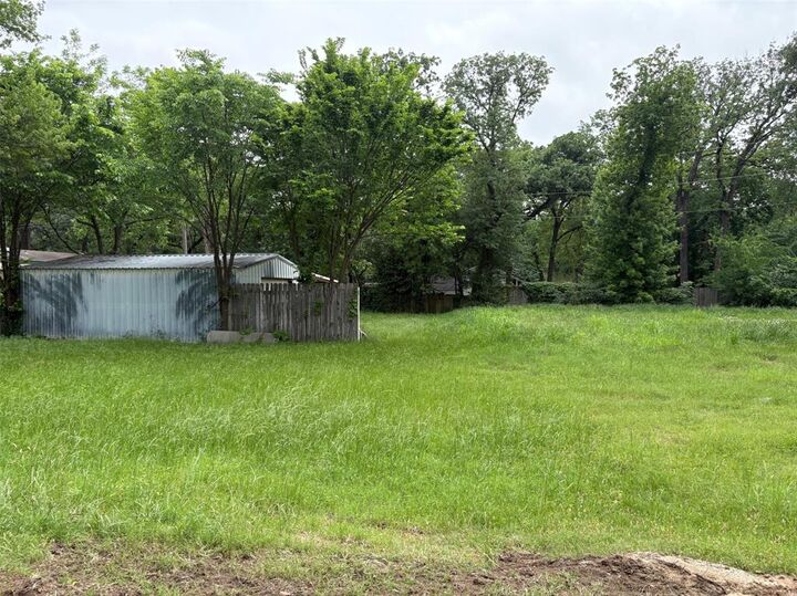 Property Photo:  1752 Highland Drive W  TX 76262 