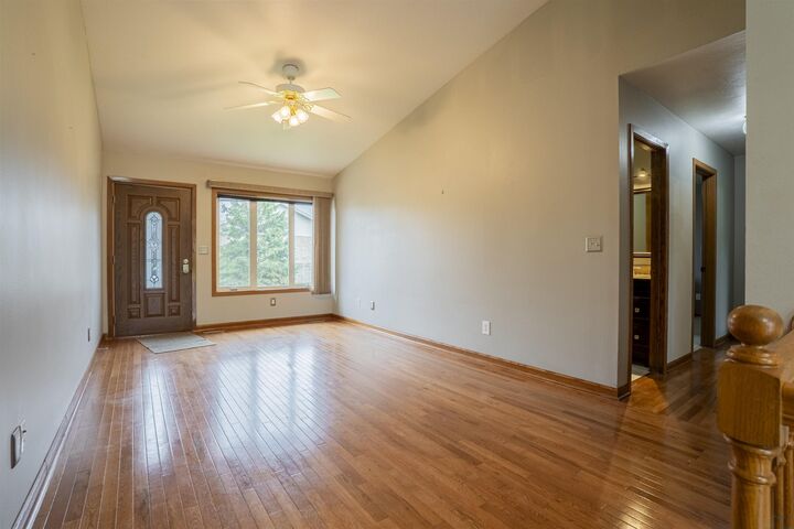 Property Photo: 527 Countryside Dr IA 51031