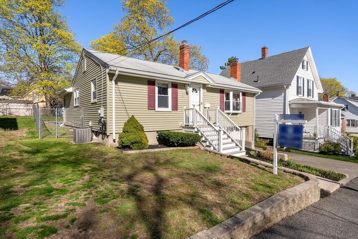 Property Photo:  67 Colonial Ave  MA 01904 