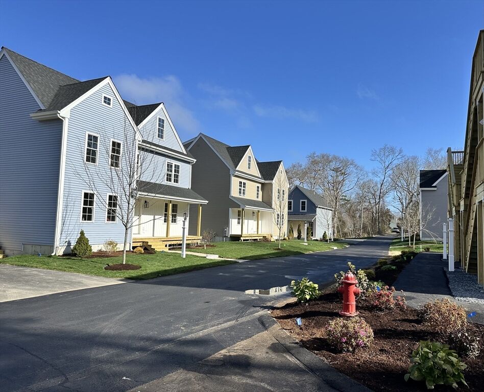 Property Photo:  1234-4 State Rd  MA 02360 