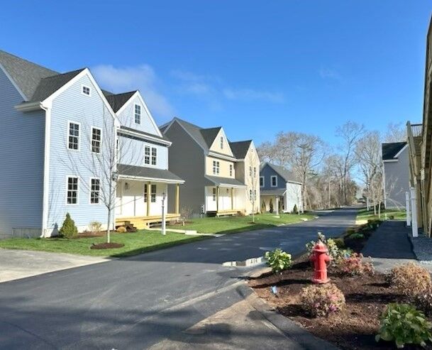 Property Photo:  1234-4 State Rd  MA 02360 