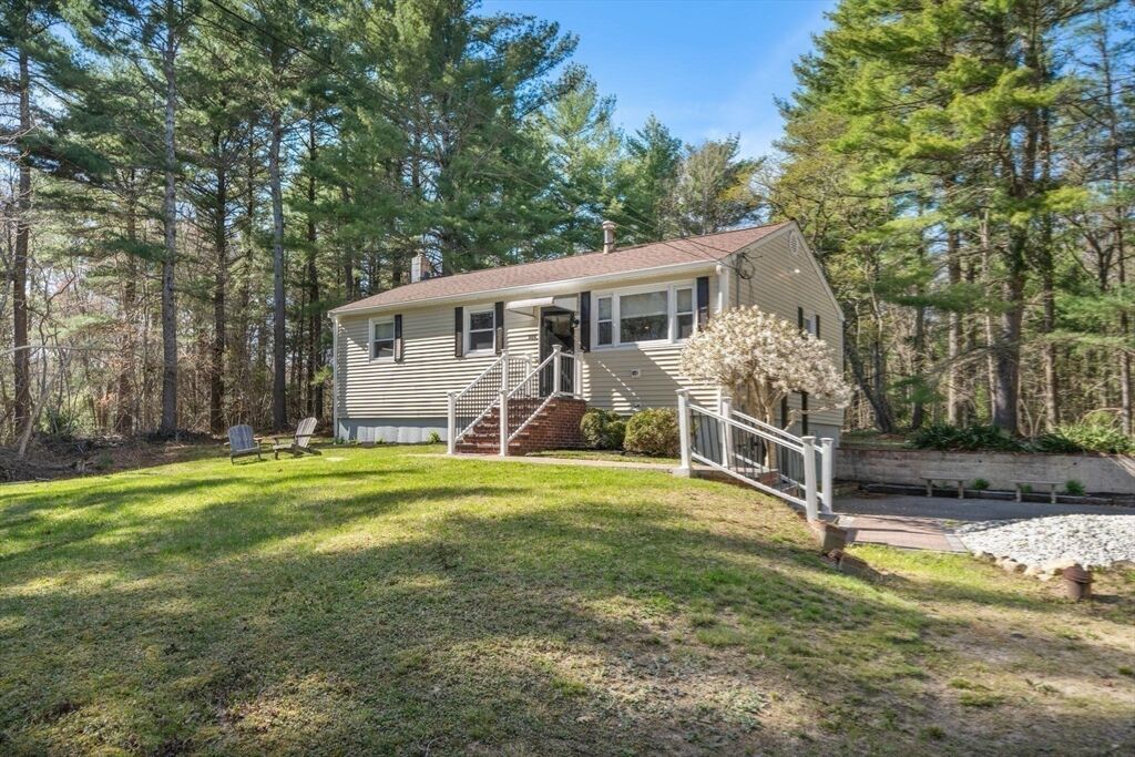 Property Photo: 286 North Street MA 02332