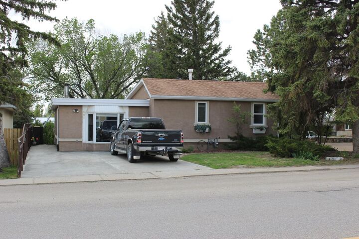 605 Rogers Avenue — photo 1