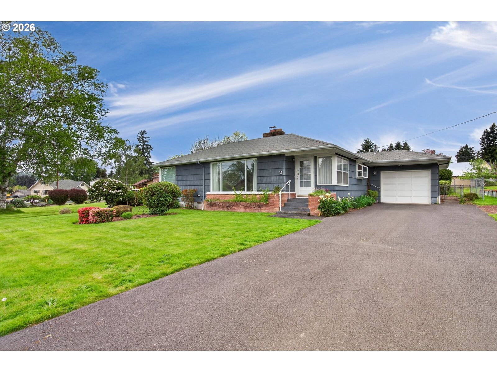 Property Photo:  2 Pacific Pl  WA 98632 
