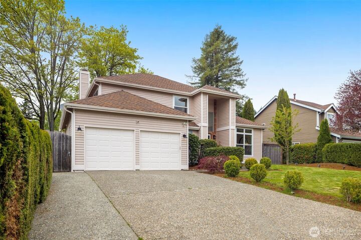 Property Photo:  16110 SE 180th Place  WA 98058 