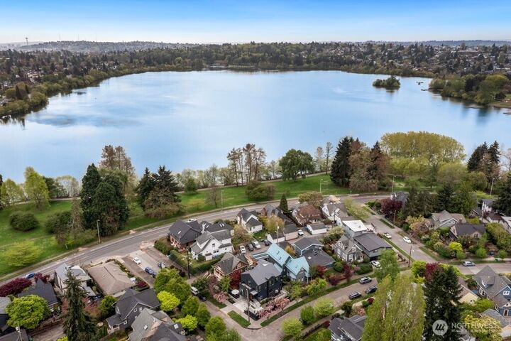 Property Photo:  7421  Bagley Avenue N  WA 98103 