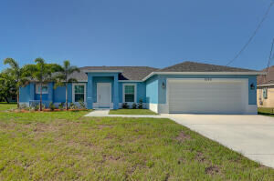 Property Photo: 2352 SW Plum Court FL 34953