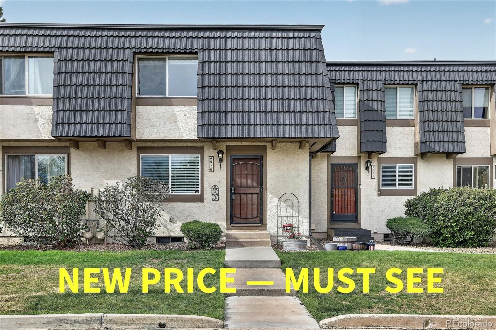 Property Photo:  6870 S Broadway  CO 80122 