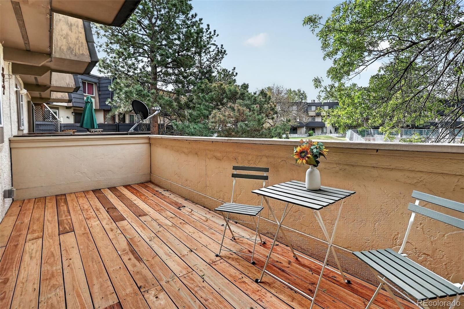 Property Photo: 6870 S Broadway CO 80122