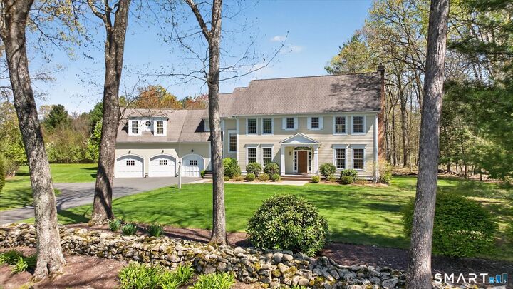 Property Photo:  5 School House Lane  CT 06070 